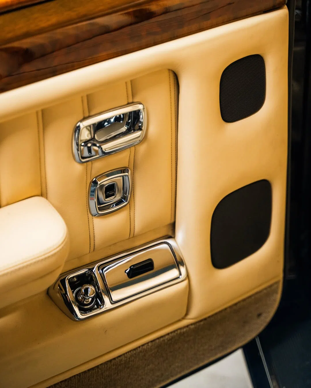 Bentley Brooklands - view 10