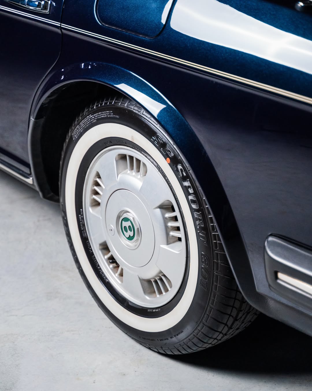 Bentley Brooklands - view 6