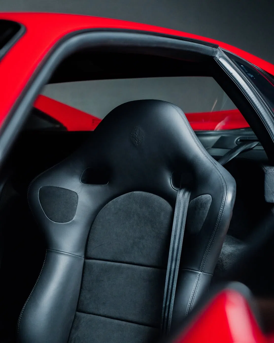 Ferrari F355 Berlinetta - view 9