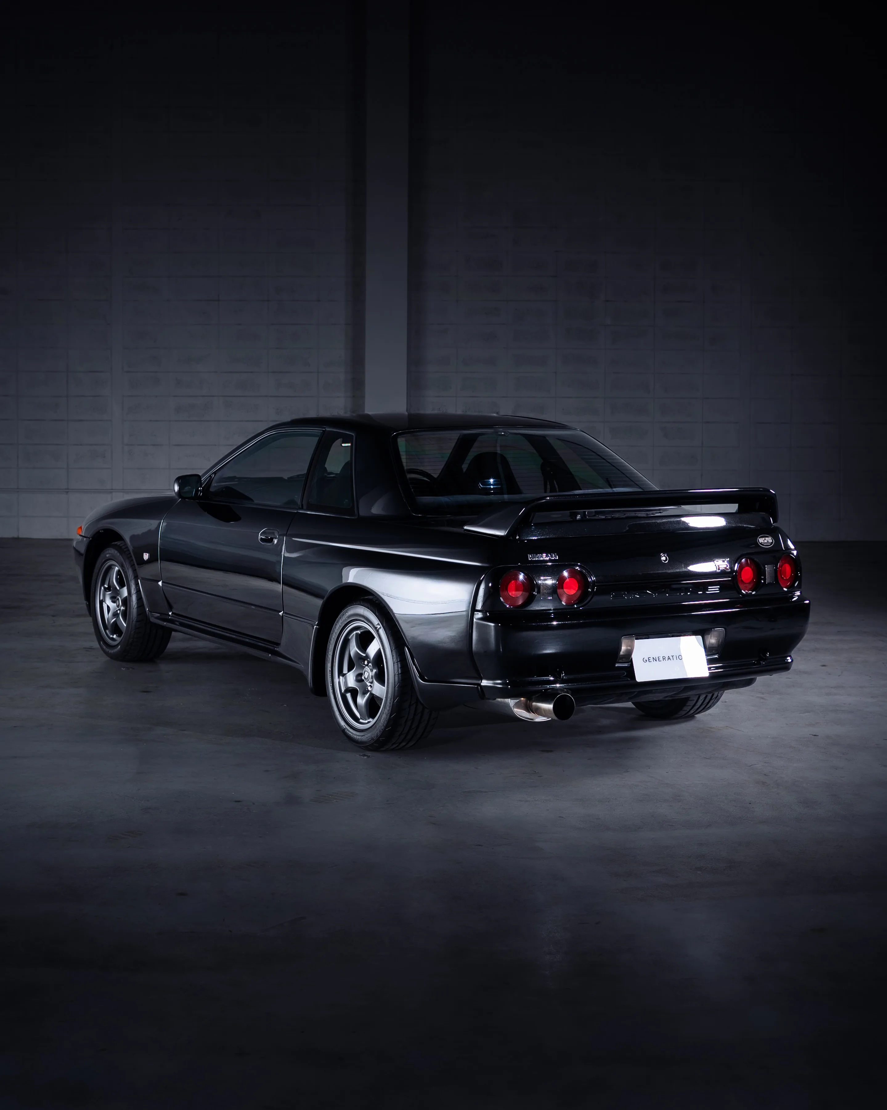 Nissan Skyline GT-R - view 3