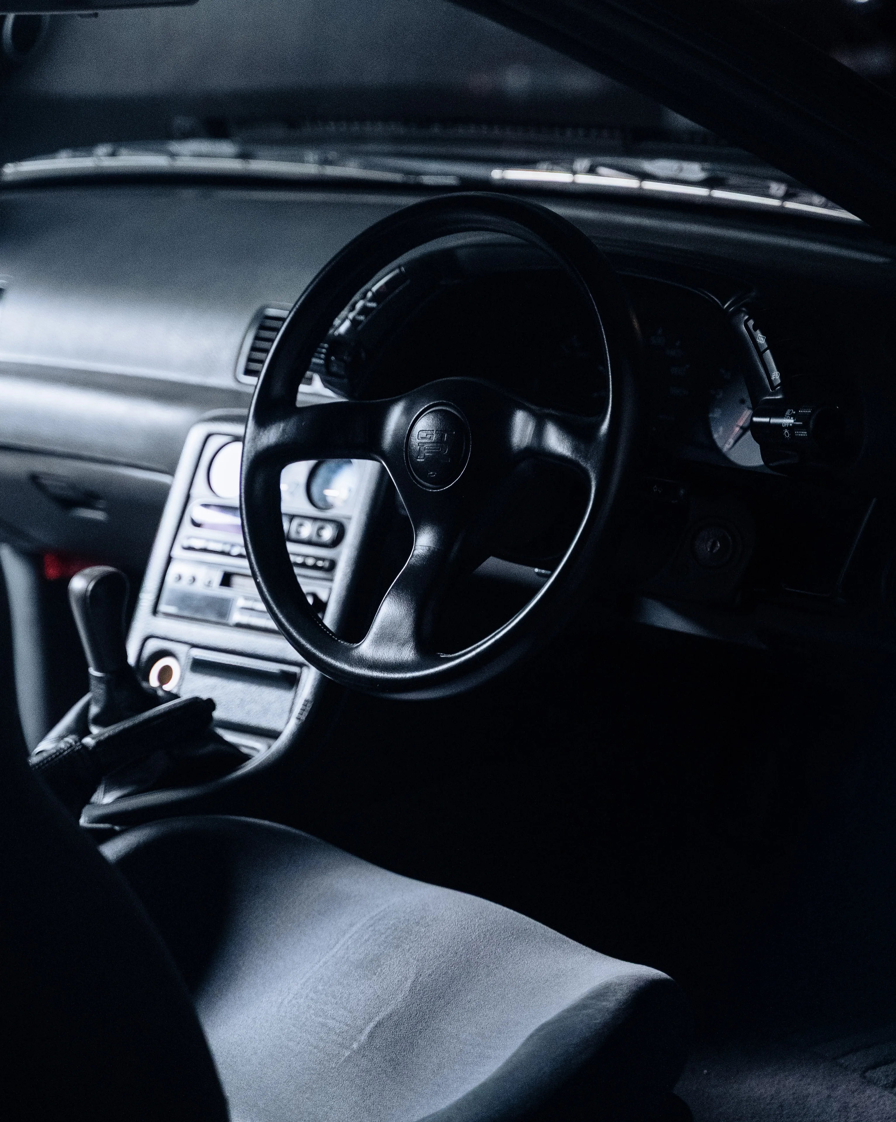 Nissan Skyline GT-R - view 8