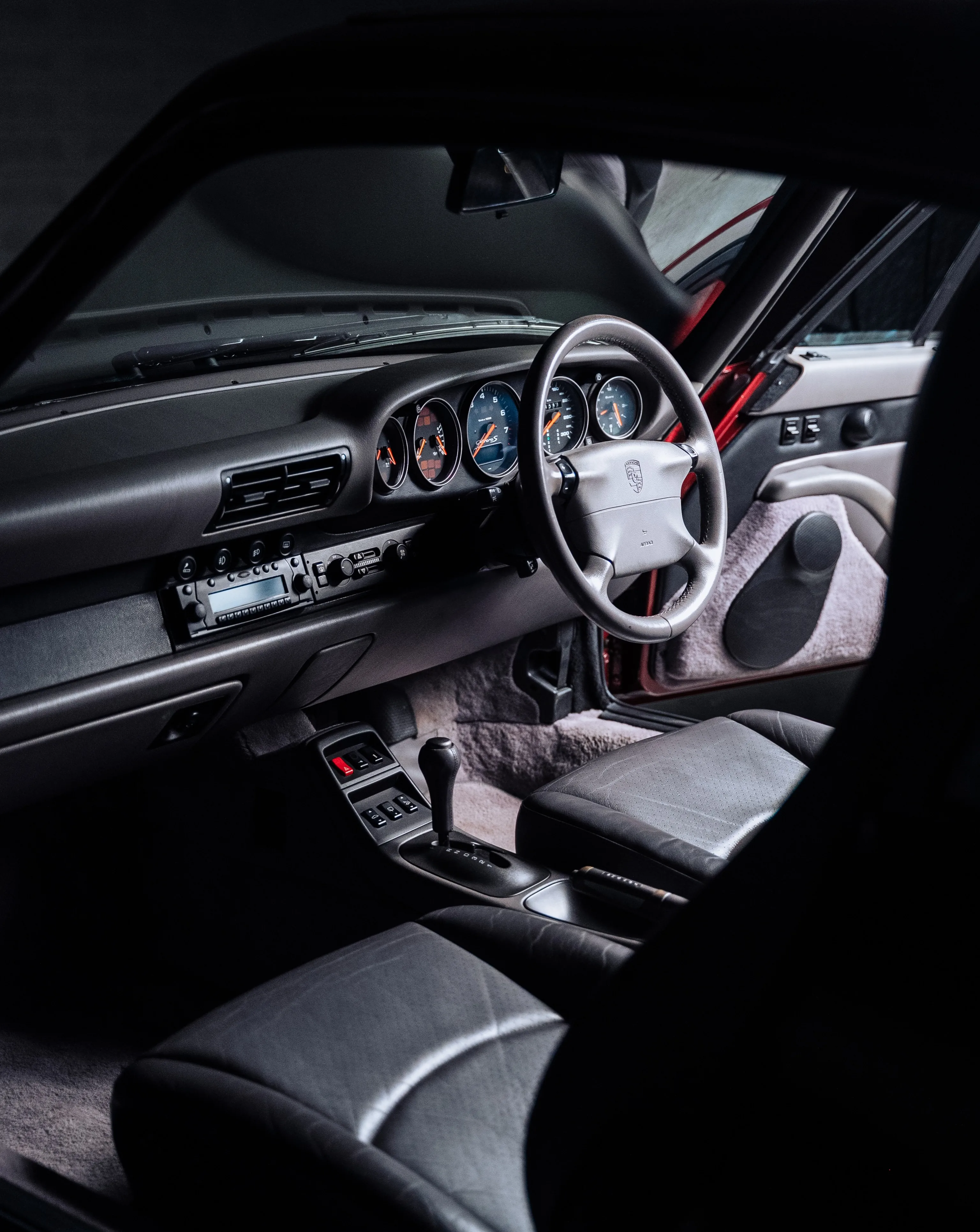 Porsche 911 Carrera S - view 8