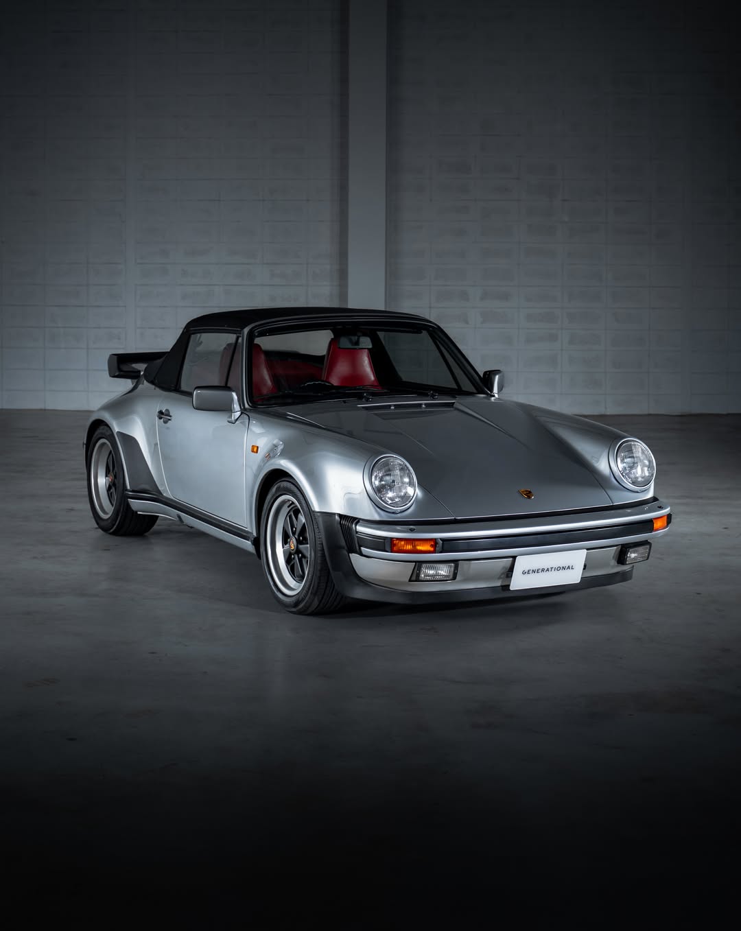 Porsche 911 SuperSport Cabriolet - view 2