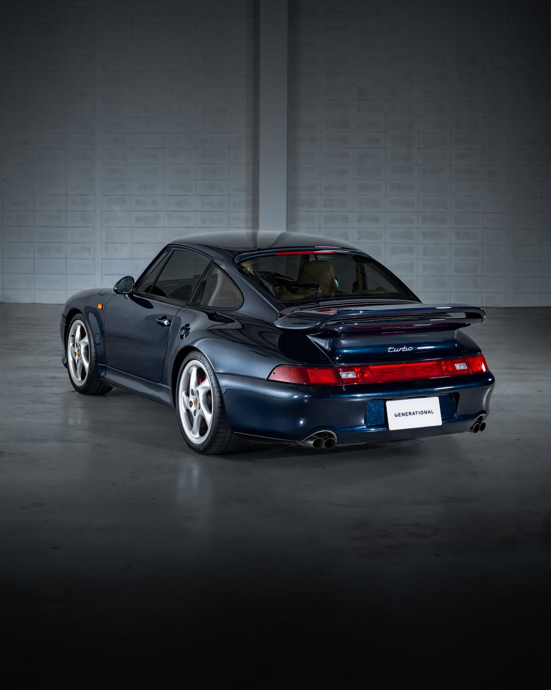 Porsche 911 Turbo - view 3
