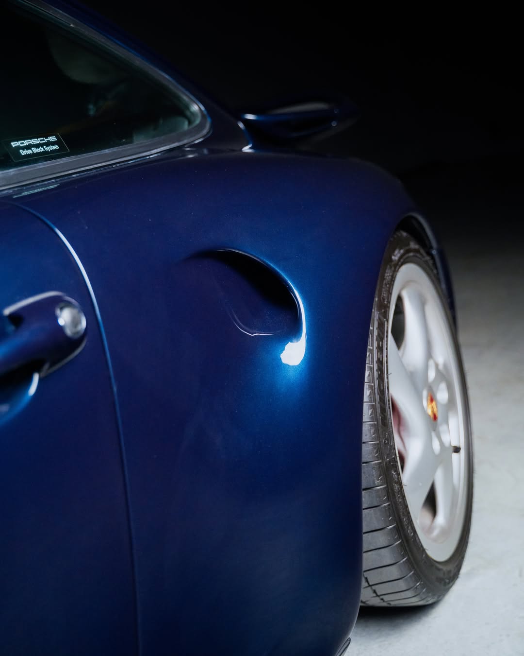 Porsche 911 Turbo - view 7